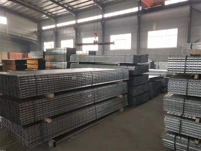 轻钢龙骨厂家直销(图1) 轻钢龙骨厂家直销(图1)